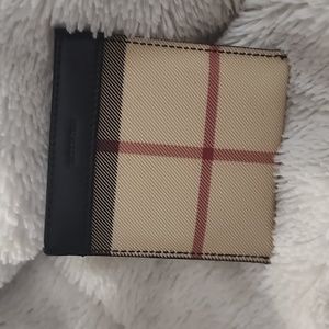 Burberry small purse mirror, authentic